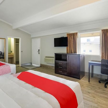 Oyo Hotel Lake Charles La I-10 Bagian luar foto