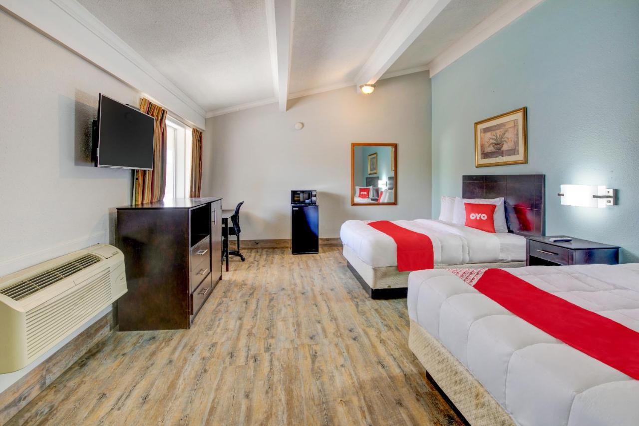 Oyo Hotel Lake Charles La I-10 Bagian luar foto
