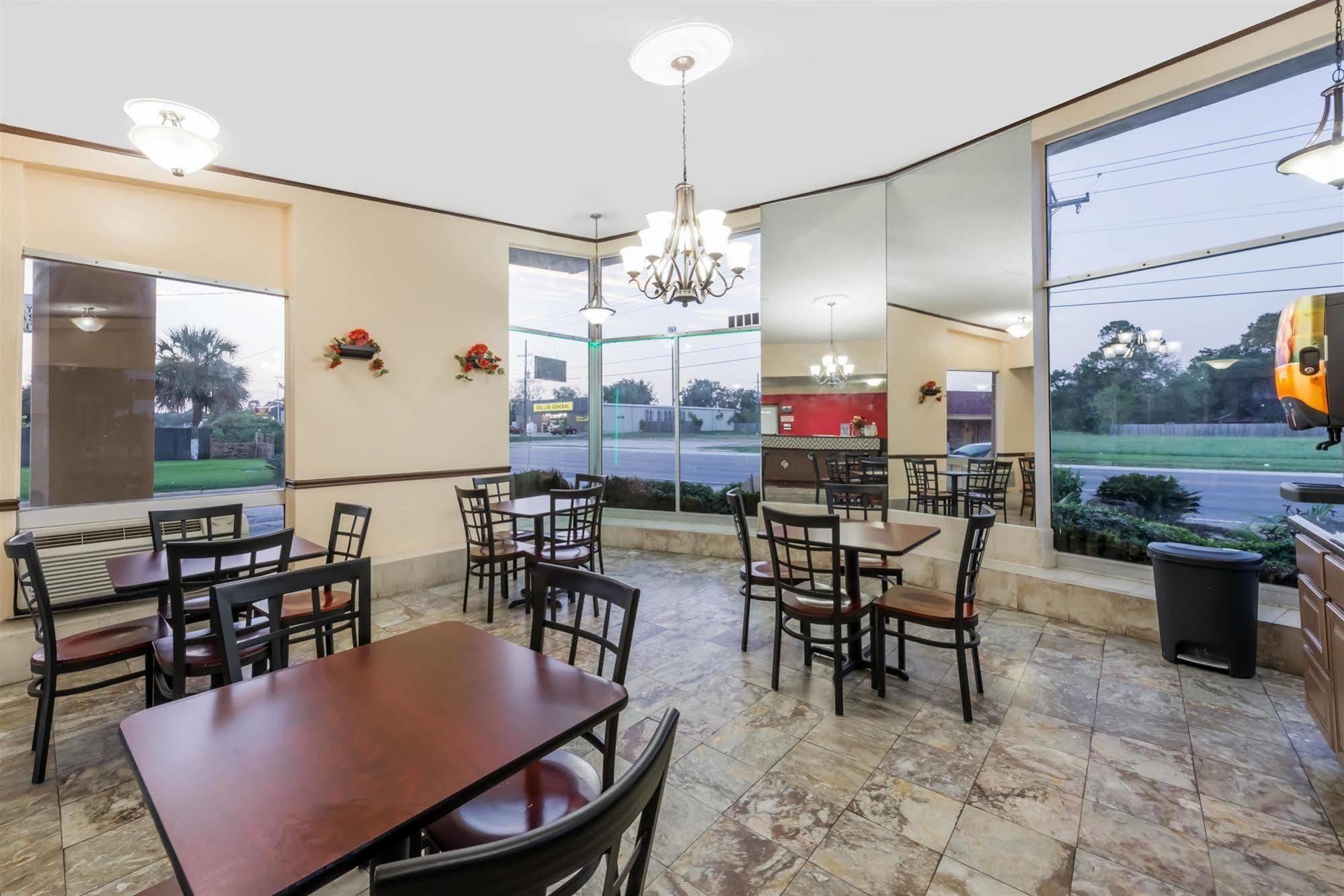 Oyo Hotel Lake Charles La I-10 Bagian luar foto