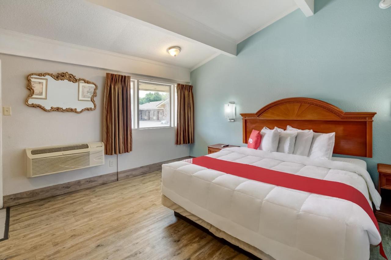 Oyo Hotel Lake Charles La I-10 Bagian luar foto